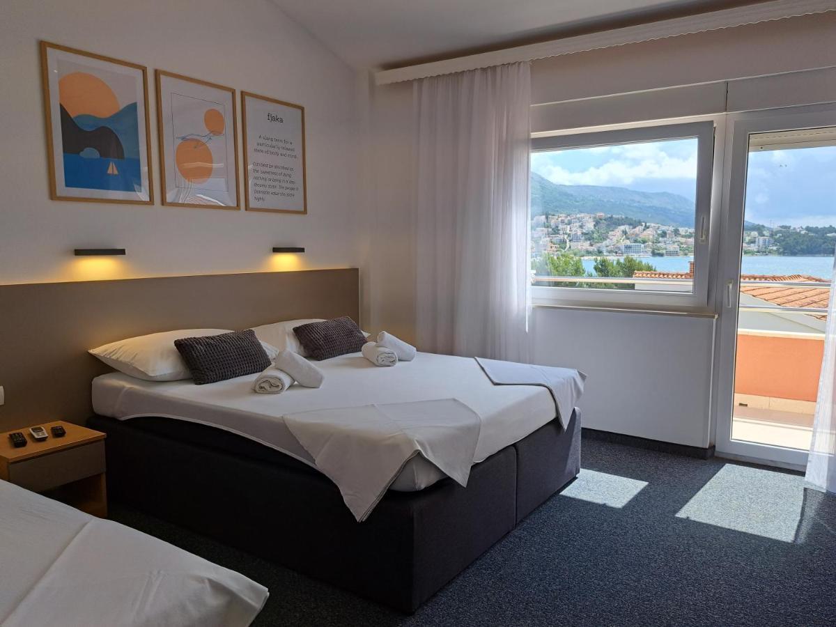 Rooms Zvonimir Stobreč Екстериор снимка